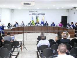 Com poucos convidados vereadores tomam posse em Itaberaí * Foto Enivaldo Silva